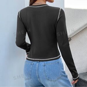 SHEIN EZwear Letter Graphic Top-stitching Tee